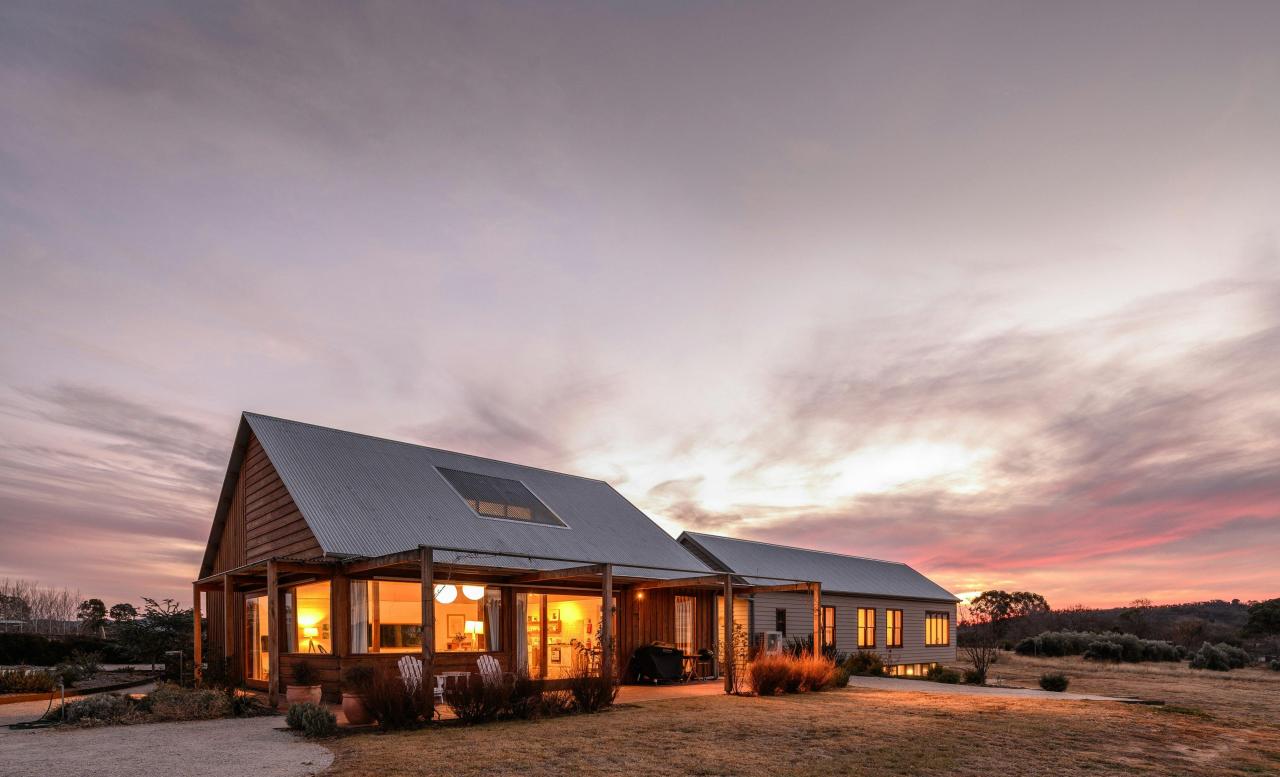 Farm treehouse cottage cottages stay holiday friendly pet